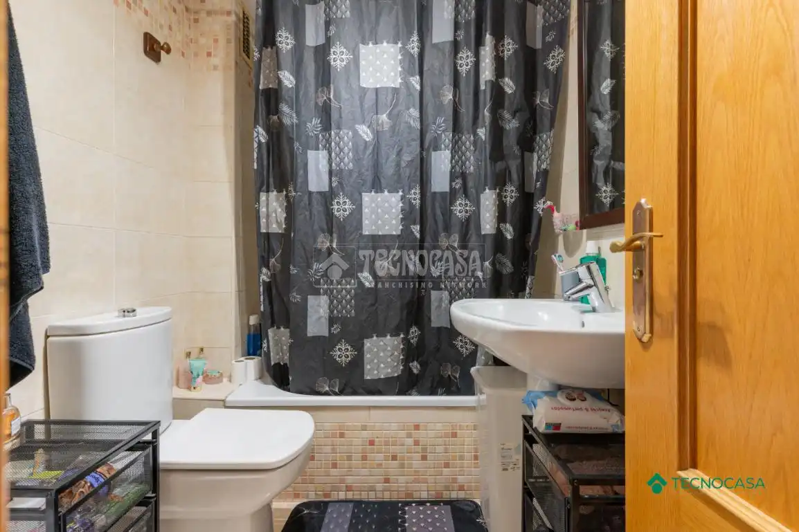 Bathroom of Flat for sale in Roquetas de Mar  with Furnished and Balcony