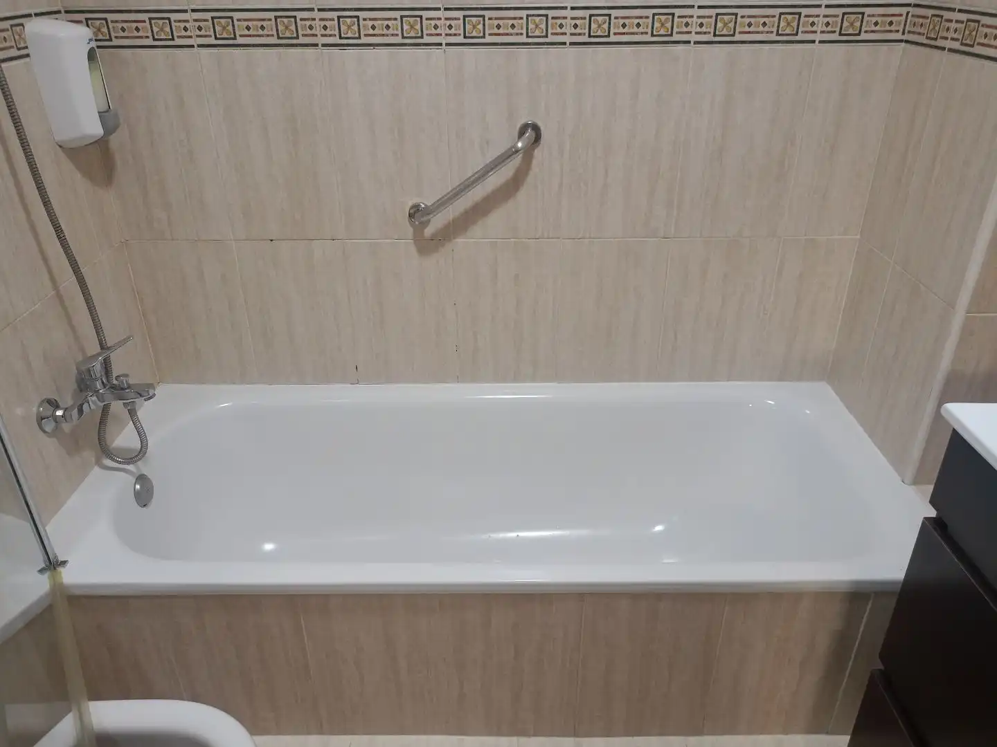 Bany de Àtic en venda en Alcalá de Guadaira amb Aire condicionat, Terrassa i Balcó
