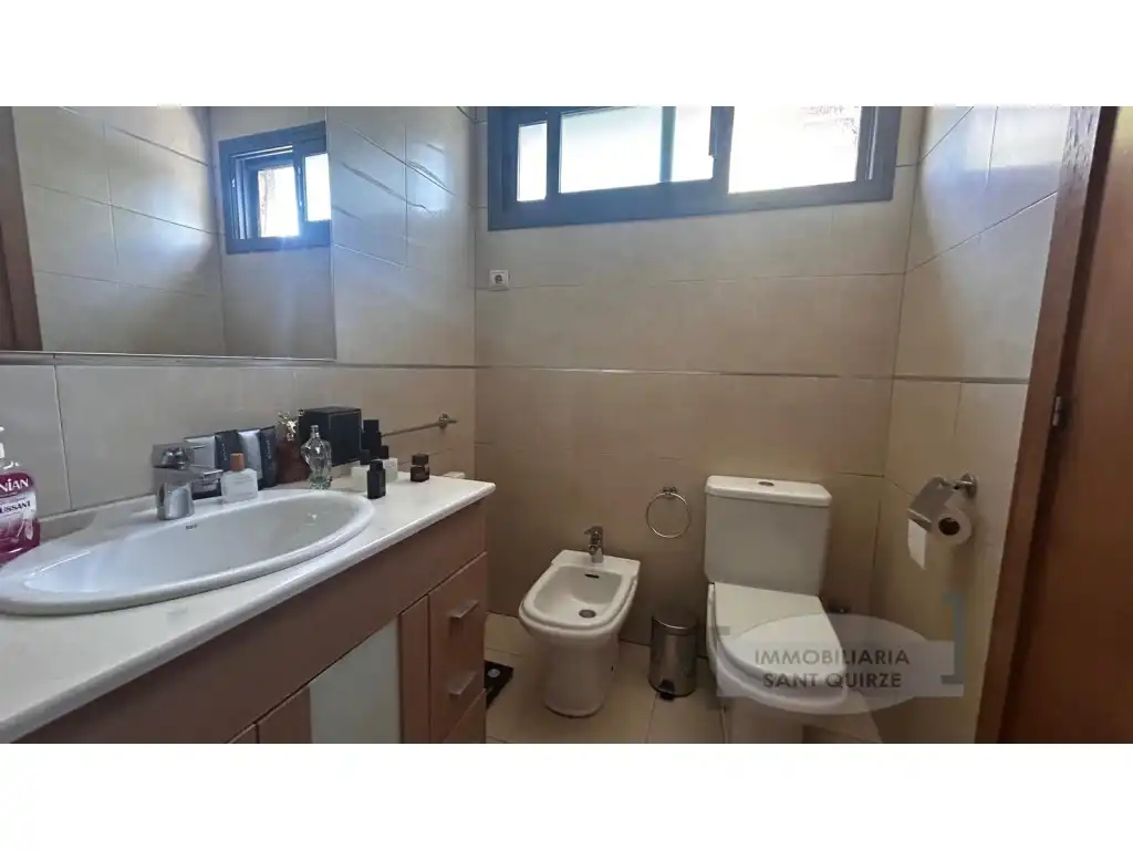 Bathroom of Flat for sale in Terrassa