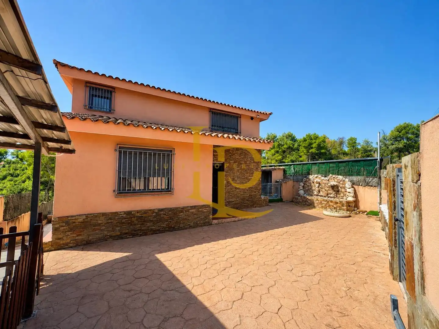 Exterior view of Houses for sale in Rubí  with Air Conditioner, Heating and Private garden