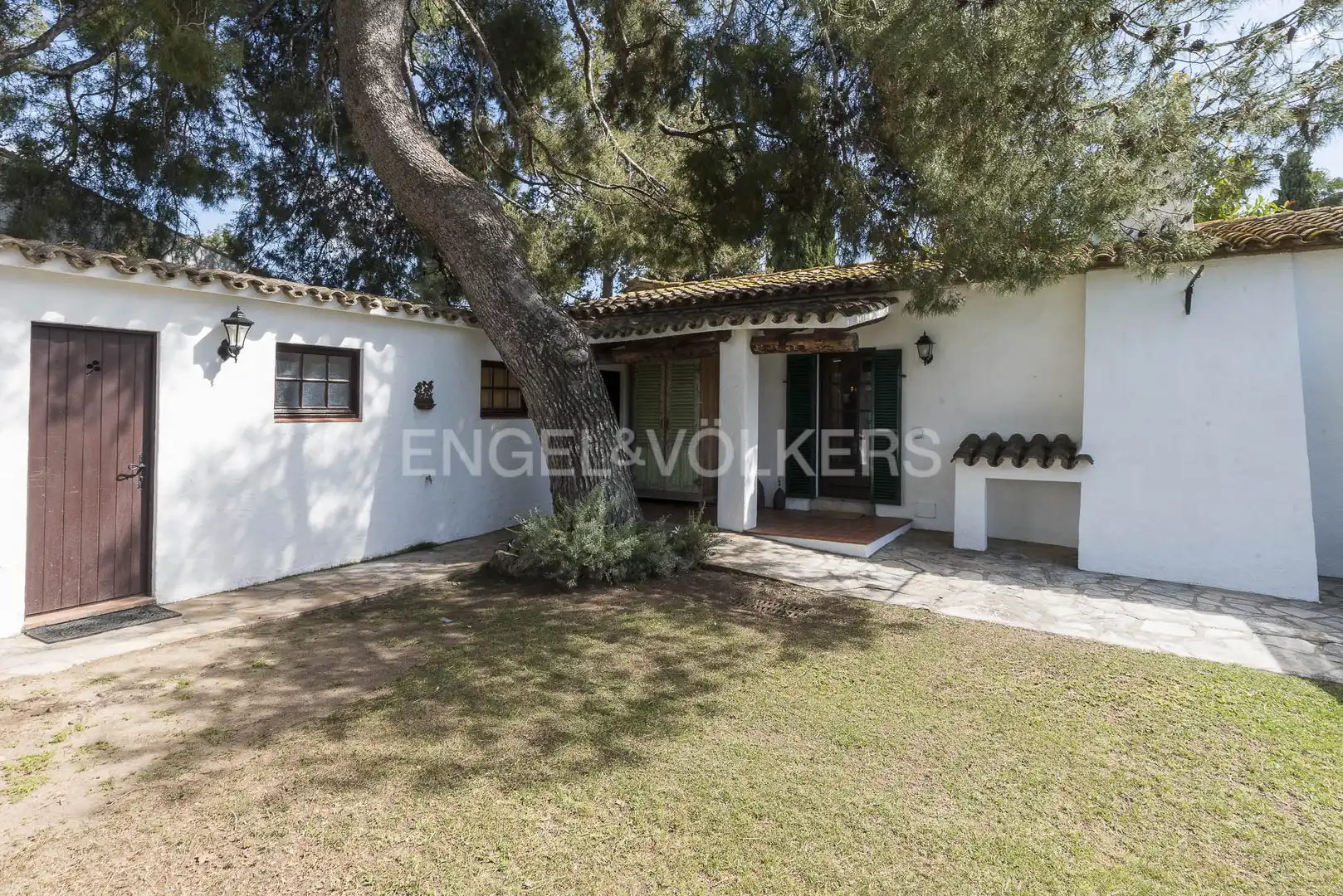 Exterior view of Buildings for sale in Sant Pere de Ribes