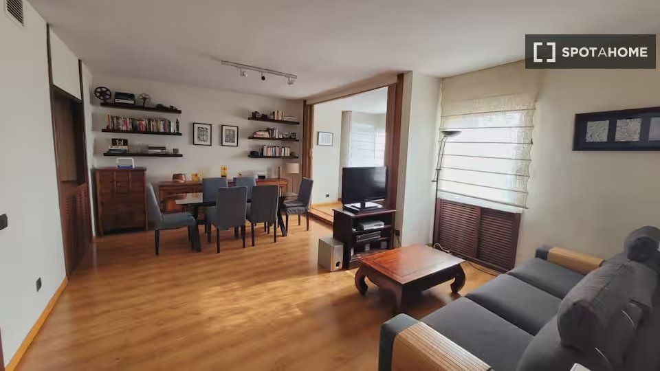 Sala de estar de Piso de alquiler en  Madrid Capital con Aire acondicionado, Calefacción y Amueblado