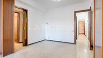 Flat for sale in Rambla de Prim, La Verneda i la Pau, imagen 2