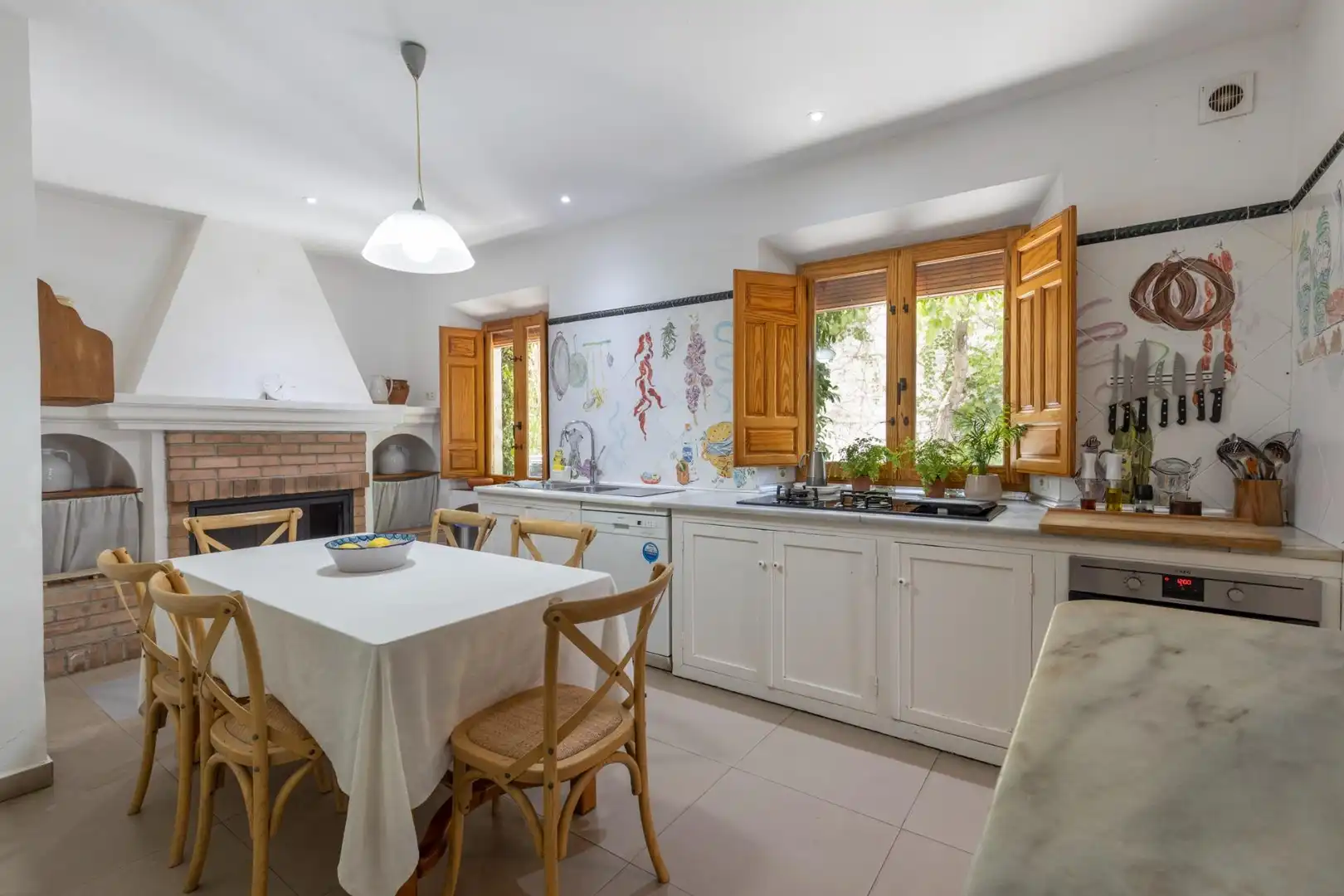 Cocina de Casa o chalet en venta en Las Gabias con Aire acondicionado, Calefacción y Jardín privado