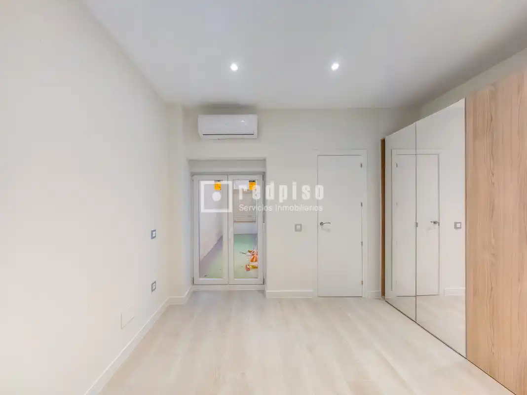 Piso con ascensor en venta en del Doctor Esquerdo, imagen 11