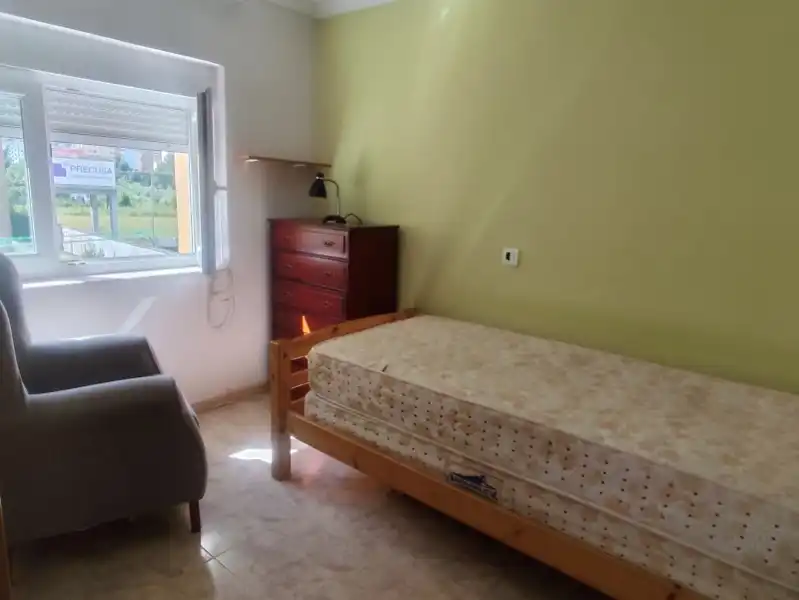 Habitación de Piso en venta en Pravia con Calefacción y Amueblado