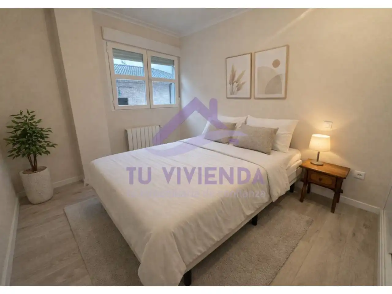 Habitación de Piso en venta en Saldaña con Calefacción