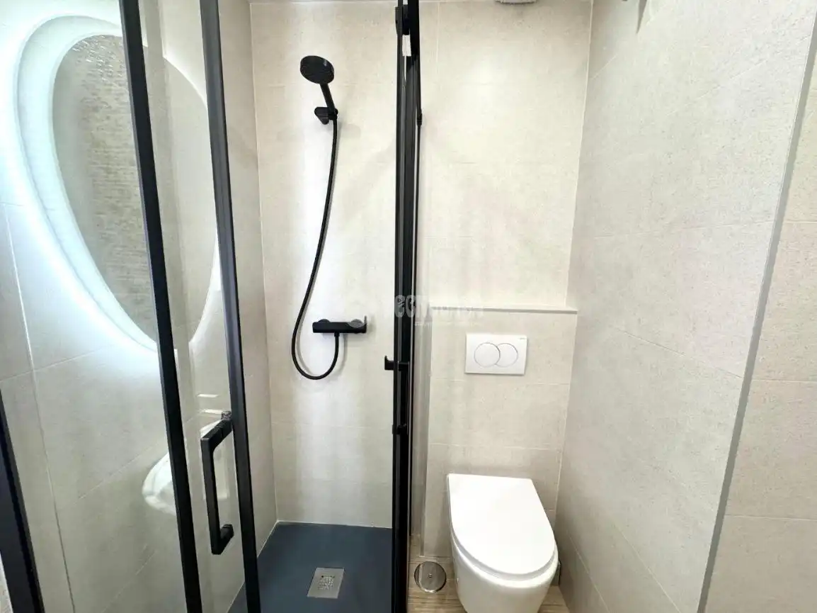 Baño de Piso en venta en Madrid con Aire acondicionado y Amueblado