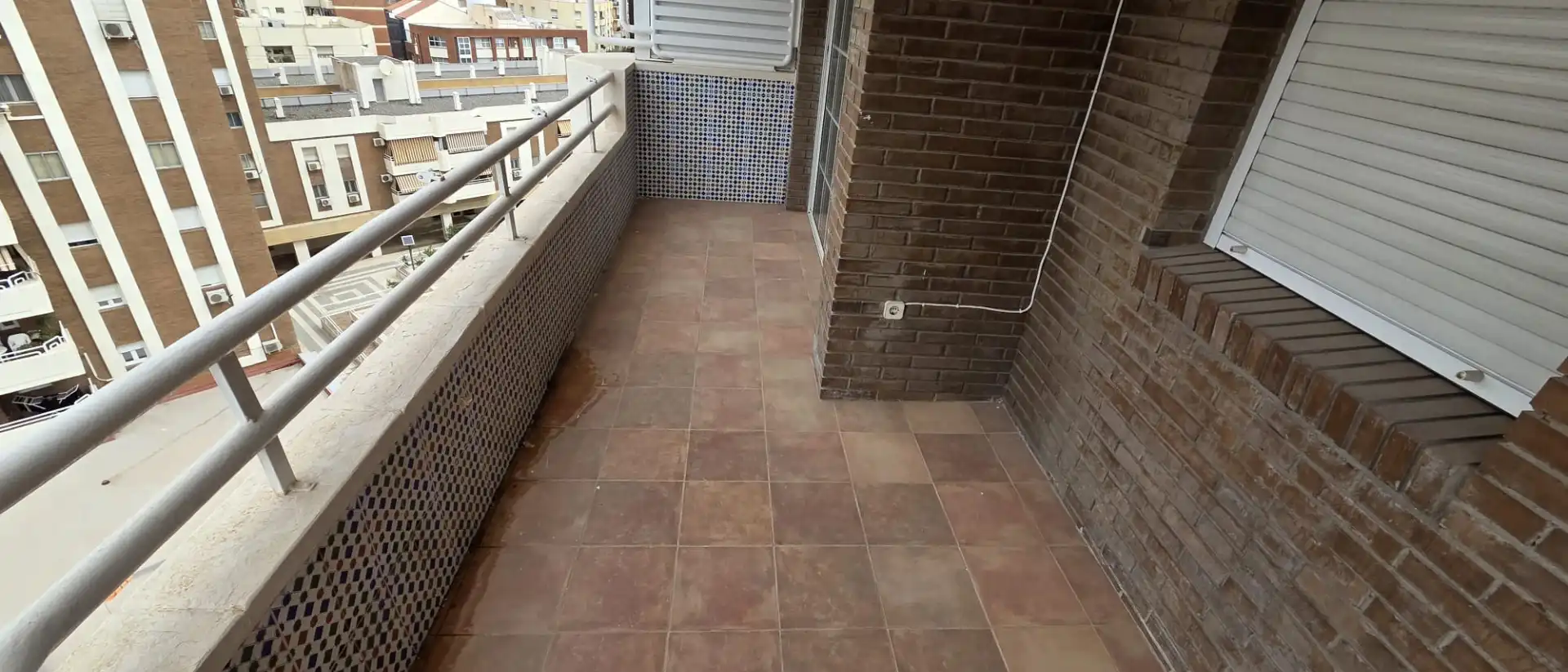 Terrasse von Dachboden zur Miete in Málaga mit Klimaanlage, Terrasse und Balkon