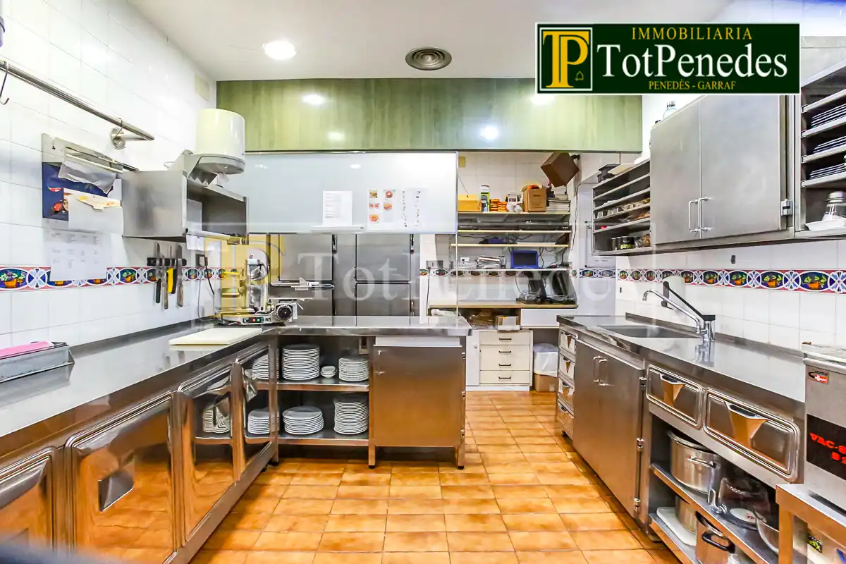 Cocina de Local en traspaso en Sant Martí Sarroca con Aire acondicionado, Calefacción y Terraza