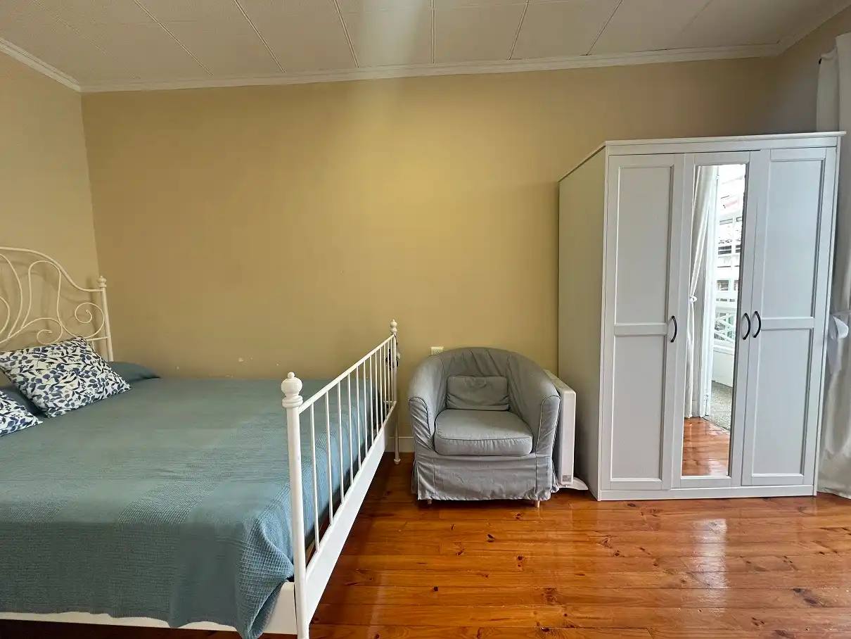 Habitación de Casa o chalet en venta en Santiago de Compostela  con Calefacción, Terraza y Amueblado