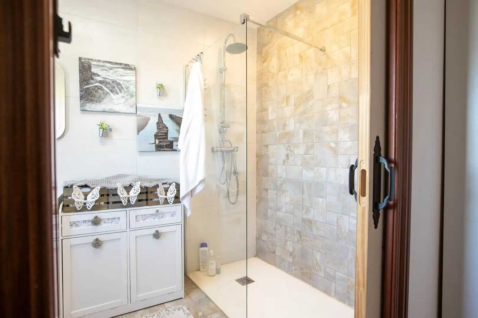 Bathroom of Houses for sale in Legarda  with Air Conditioner, Heating and Private garden