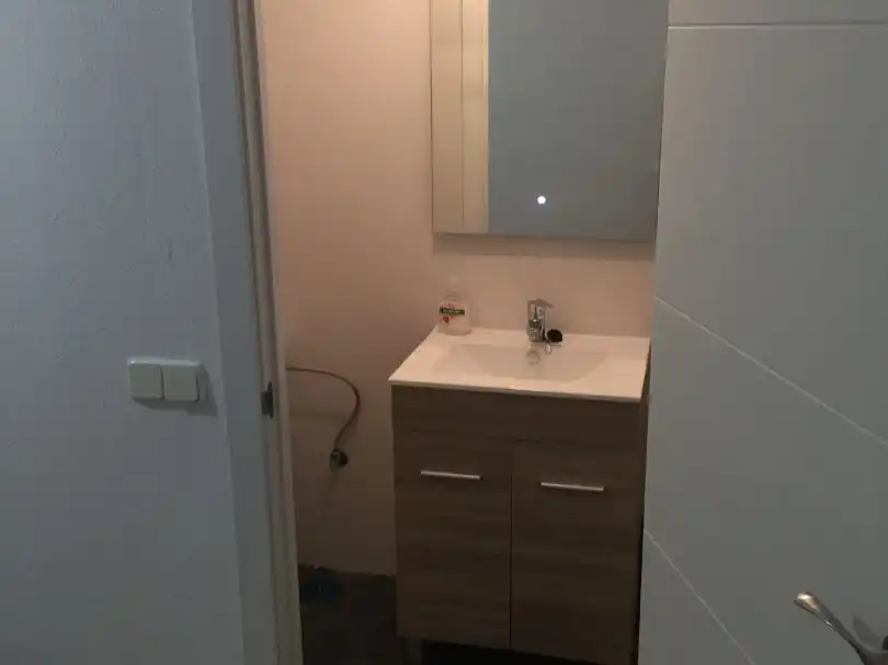 Bathroom of Commercial properties for rent in Fuencarral - El Pardo
