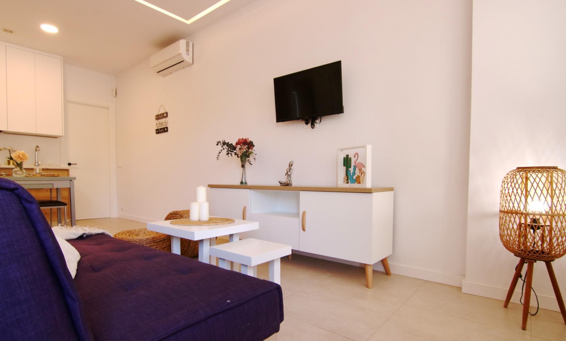 Living room of Apartment for sale in Mijas