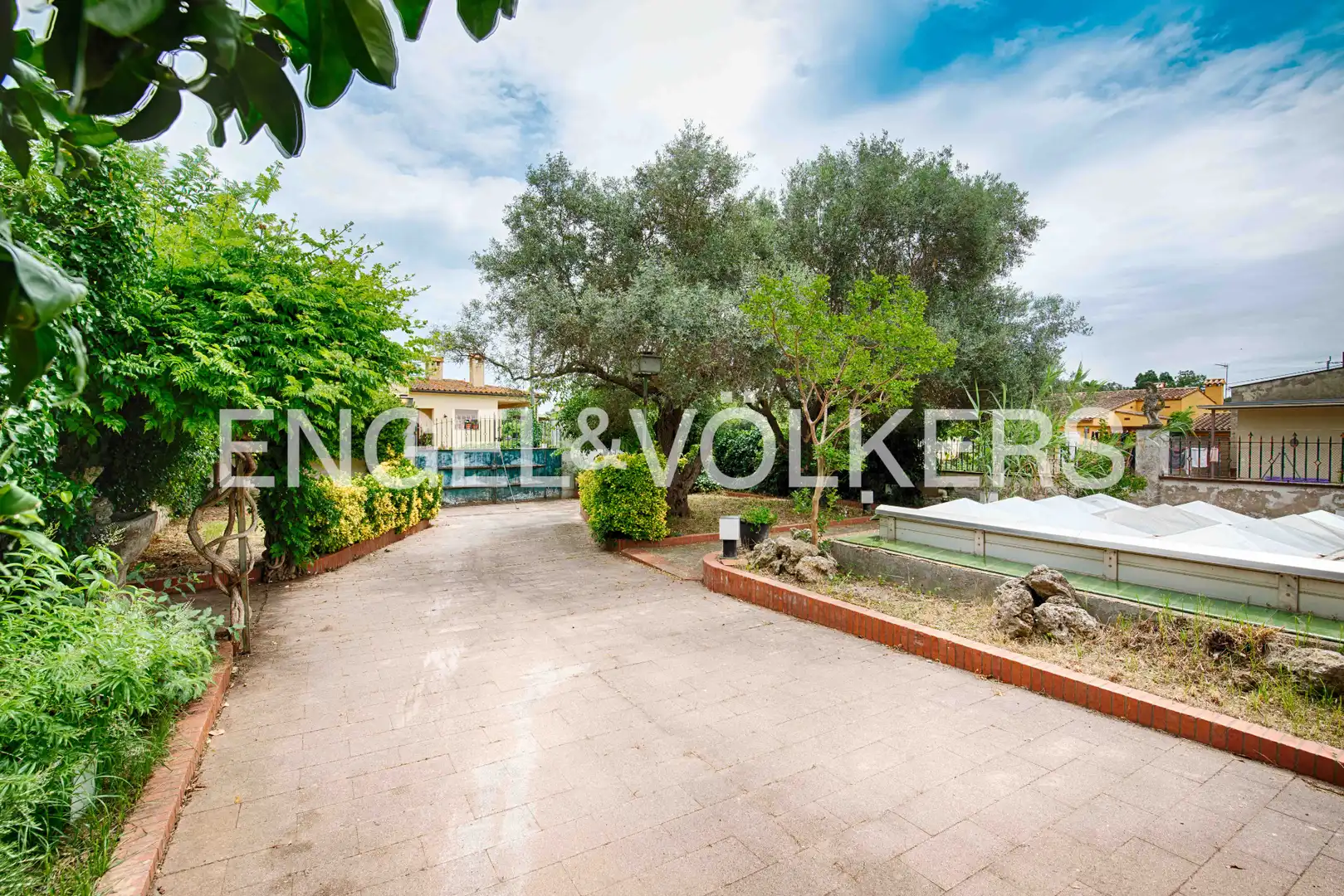 Casa adosada en venta en Ordis con Calefacción, Jardín privado y Terraza