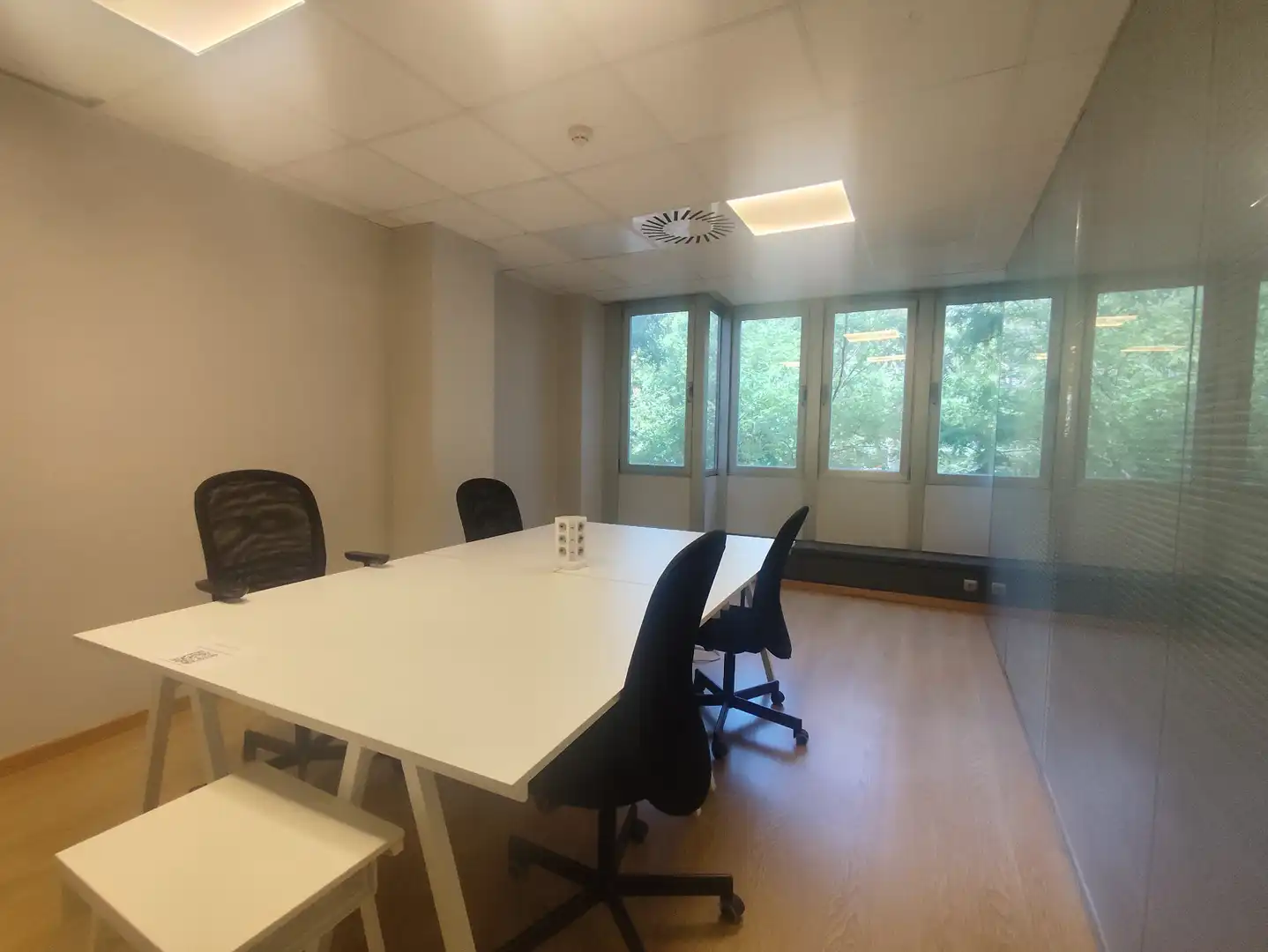 Oficina de alquiler en Barcelona con Amueblado