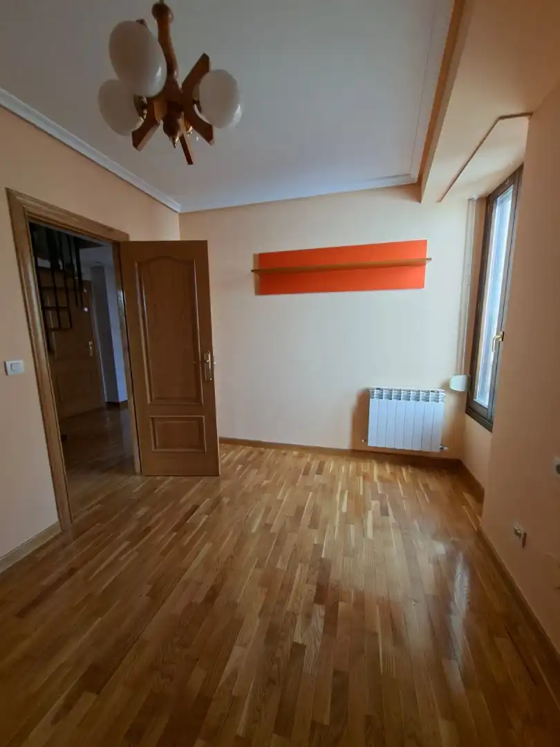 Schlafzimmer von Wohnung zum Verkauf in Salvatierra / Agurain mit Parkett und Abstellraum