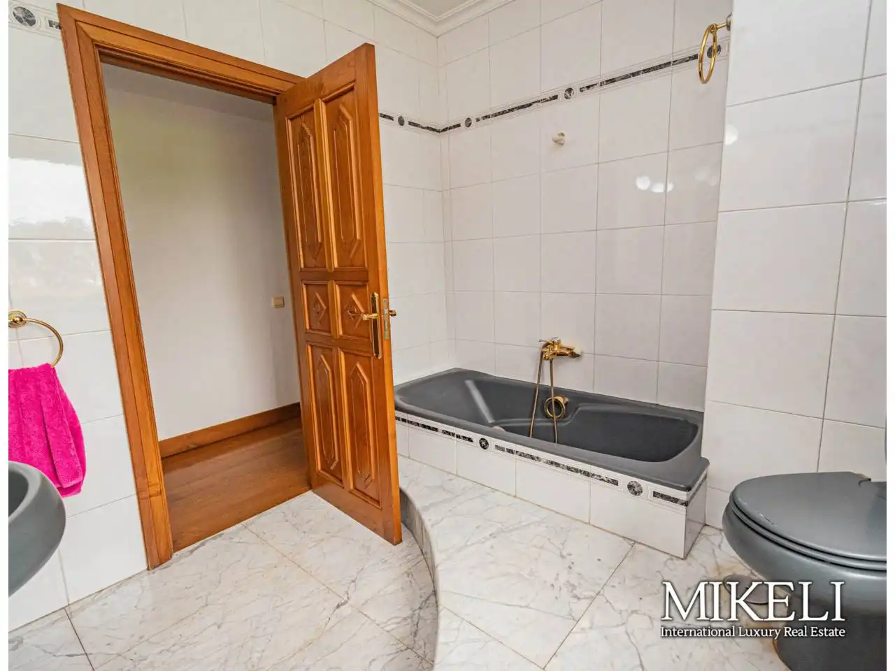 Baño de Casa o chalet en venta en Santillana del Mar con Calefacción, Jardín privado y Parquet