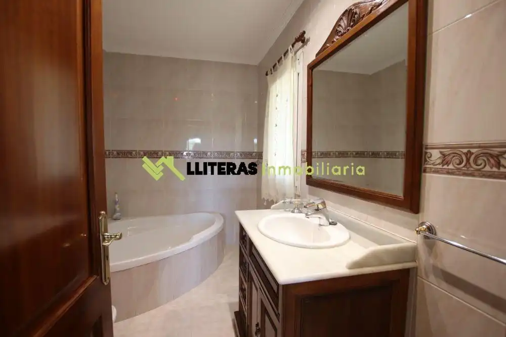 Badezimmer von Haus oder Chalet zum Verkauf in Inca mit Klimaanlage, Heizung und Privatgarten