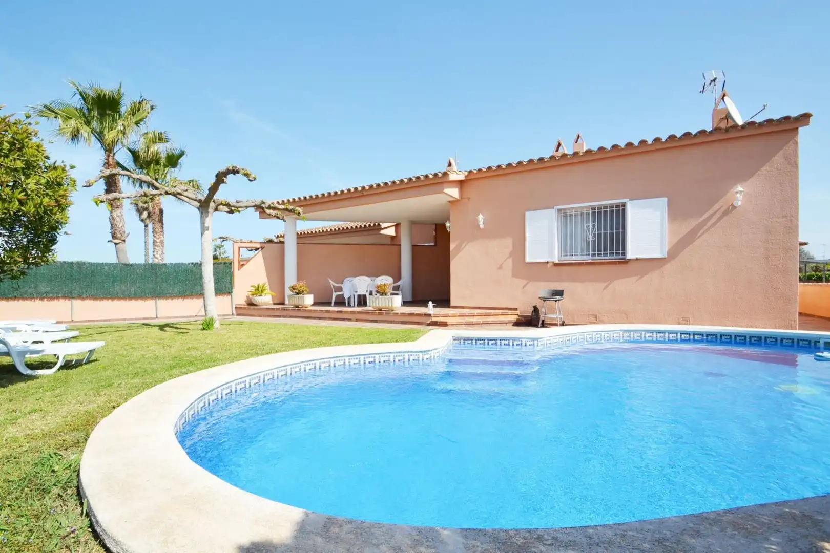 Swimming pool of Houses for sale in Deltebre  with Air Conditioner, Private garden and Terrace