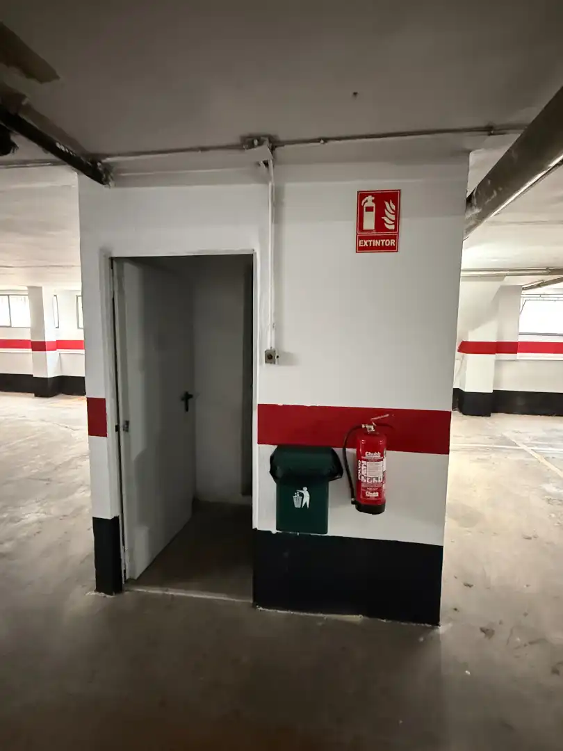 Garage zur Miete in Alboraya mit Alarm