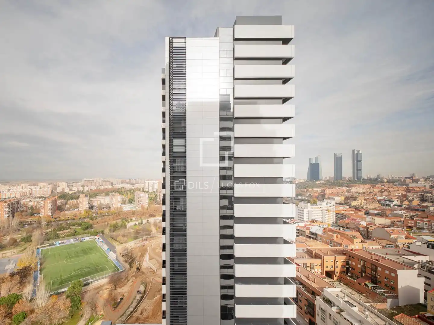 Vista exterior de Piso en venta en Madrid con Aire acondicionado, Calefacción y Terraza