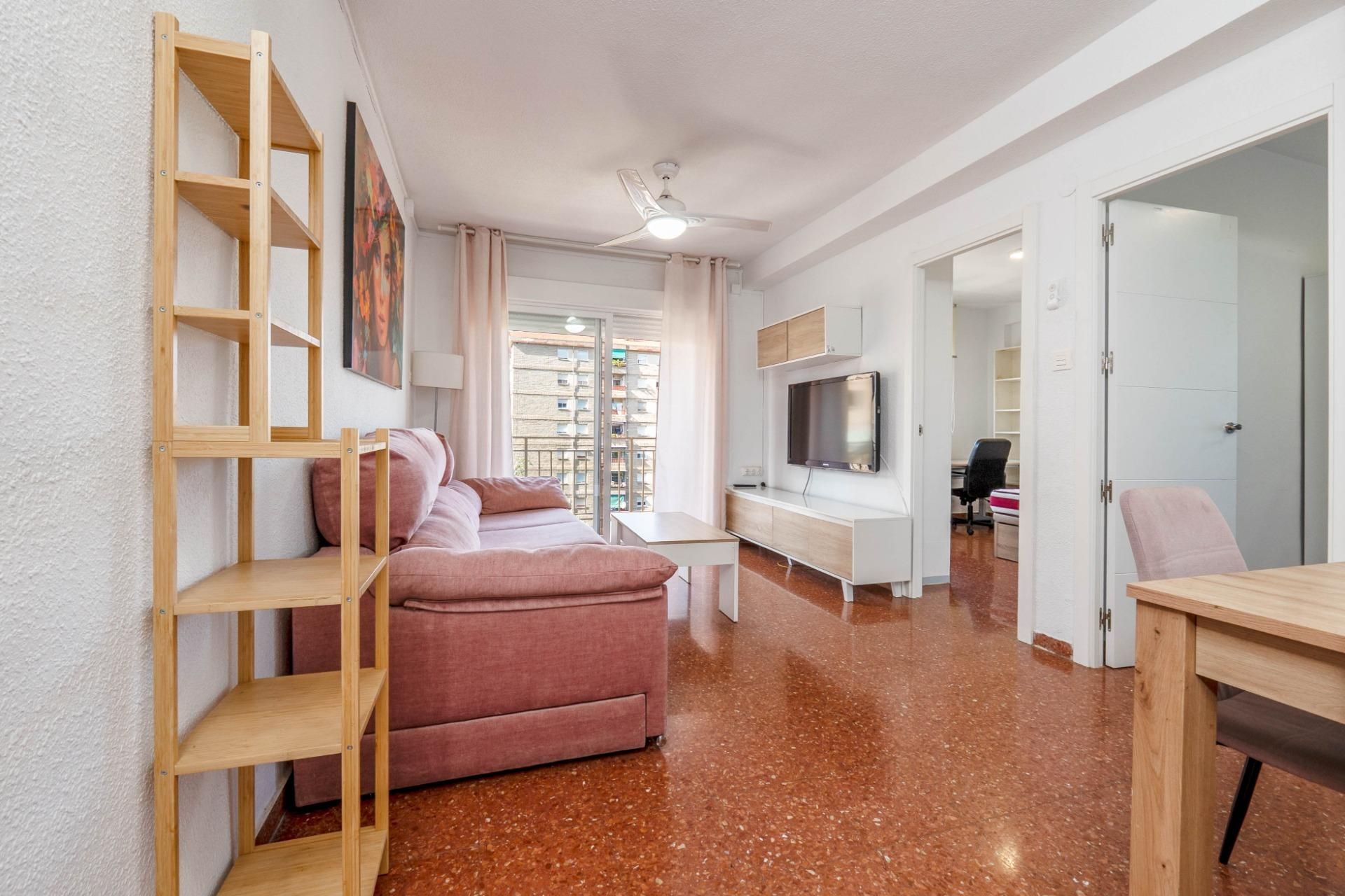 Sala d'estar de Pis en venda en  Granada Capital amb Terrassa i Balcó