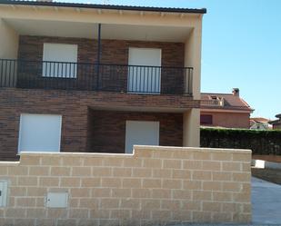 Exterior view of House or chalet for sale in La Lastrilla   with Heating, Private garden and Parquet flooring