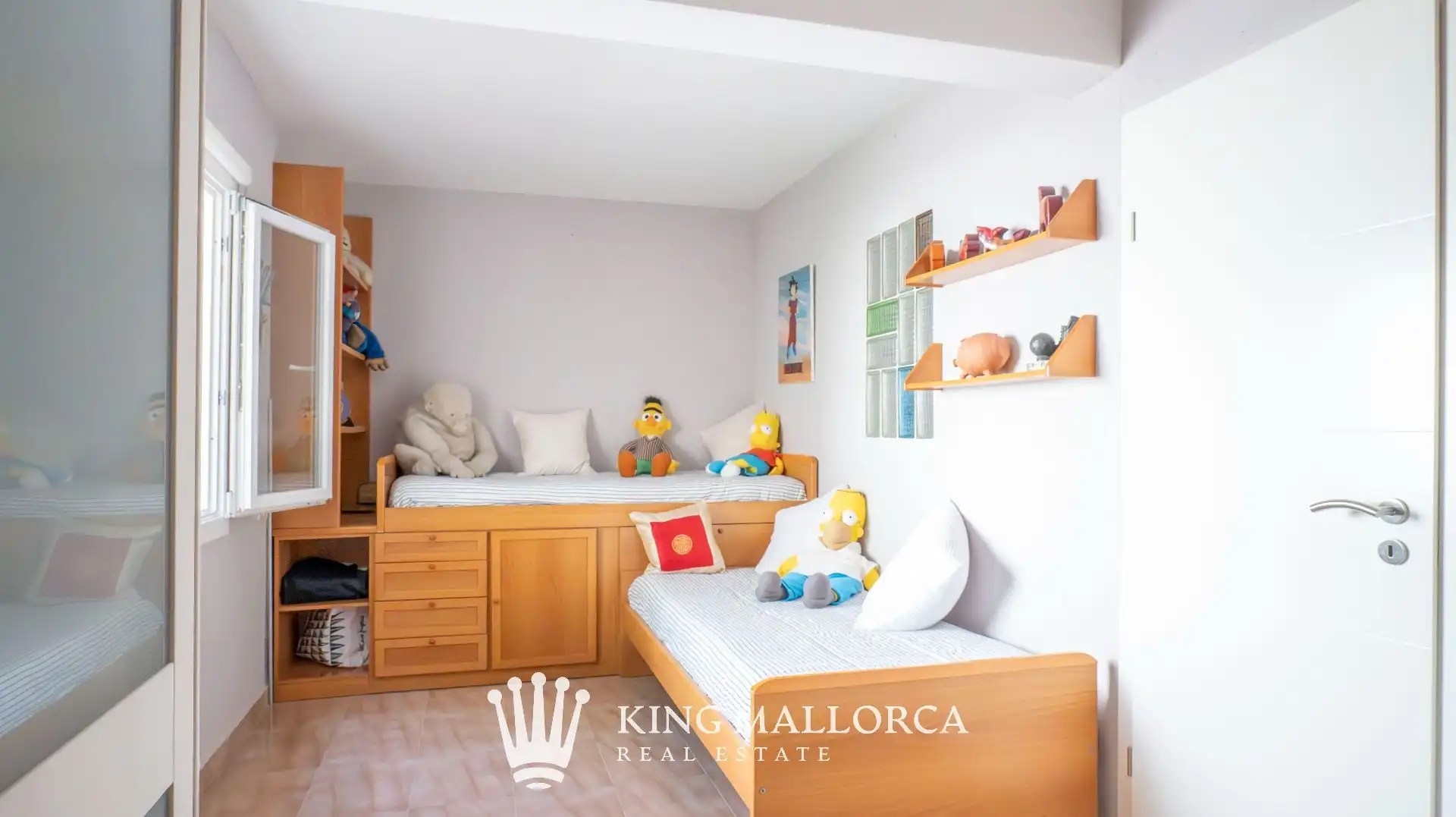 Schlafzimmer von Einfamilien-Reihenhaus zum Verkauf in Calvià mit Klimaanlage, Heizung und Privatgarten