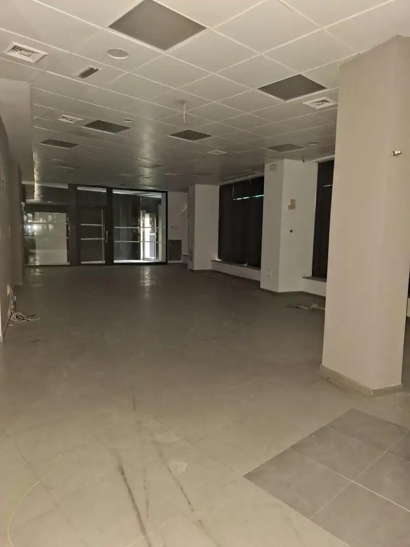 Gewerbefläche zum Verkauf in Calle Mauricio Legendre. 4-5, imagen 9