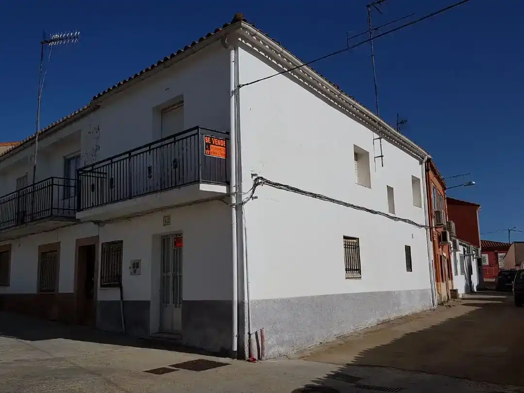 Vista exterior de Casa adosada en venta en Aldeacentenera con Amueblado y Balcón