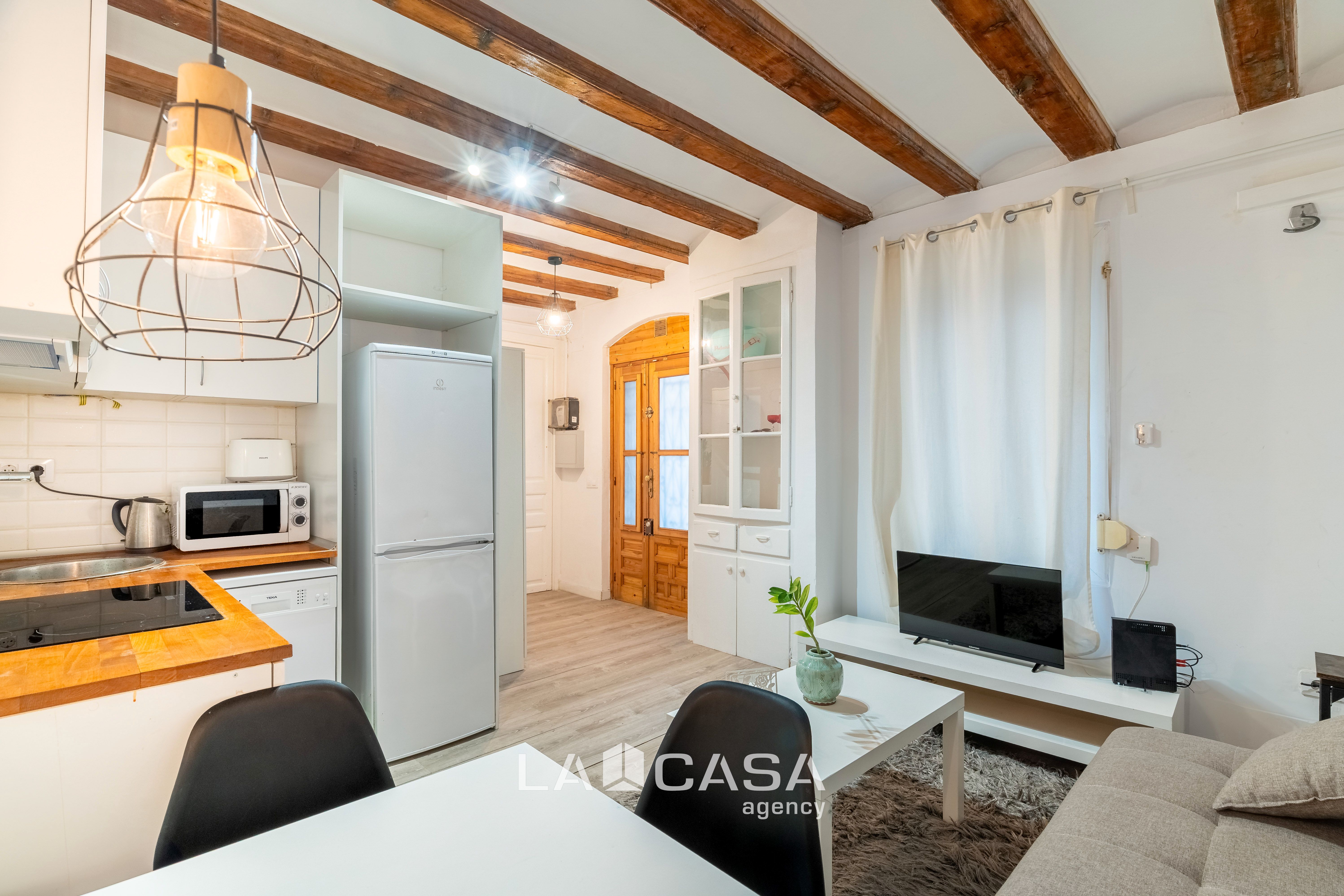 Kitchen of Planta baja for sale in  Barcelona Capital  with Heating