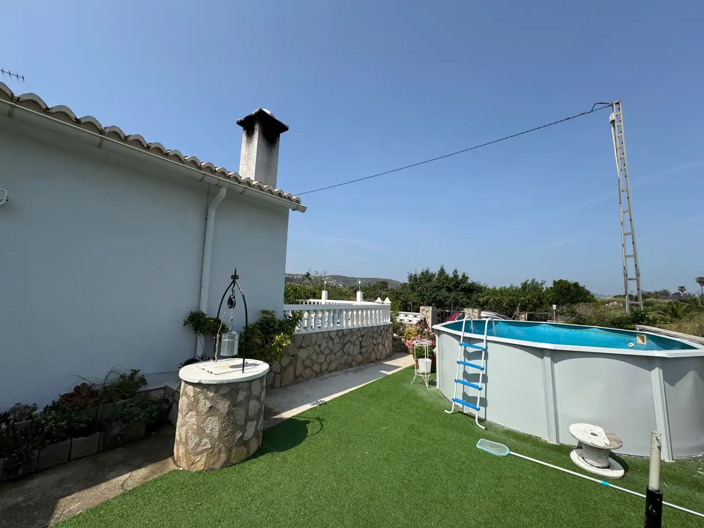 Piscina de Casa o xalet en venda en Dénia amb Jardí privat, Terrassa i Piscina