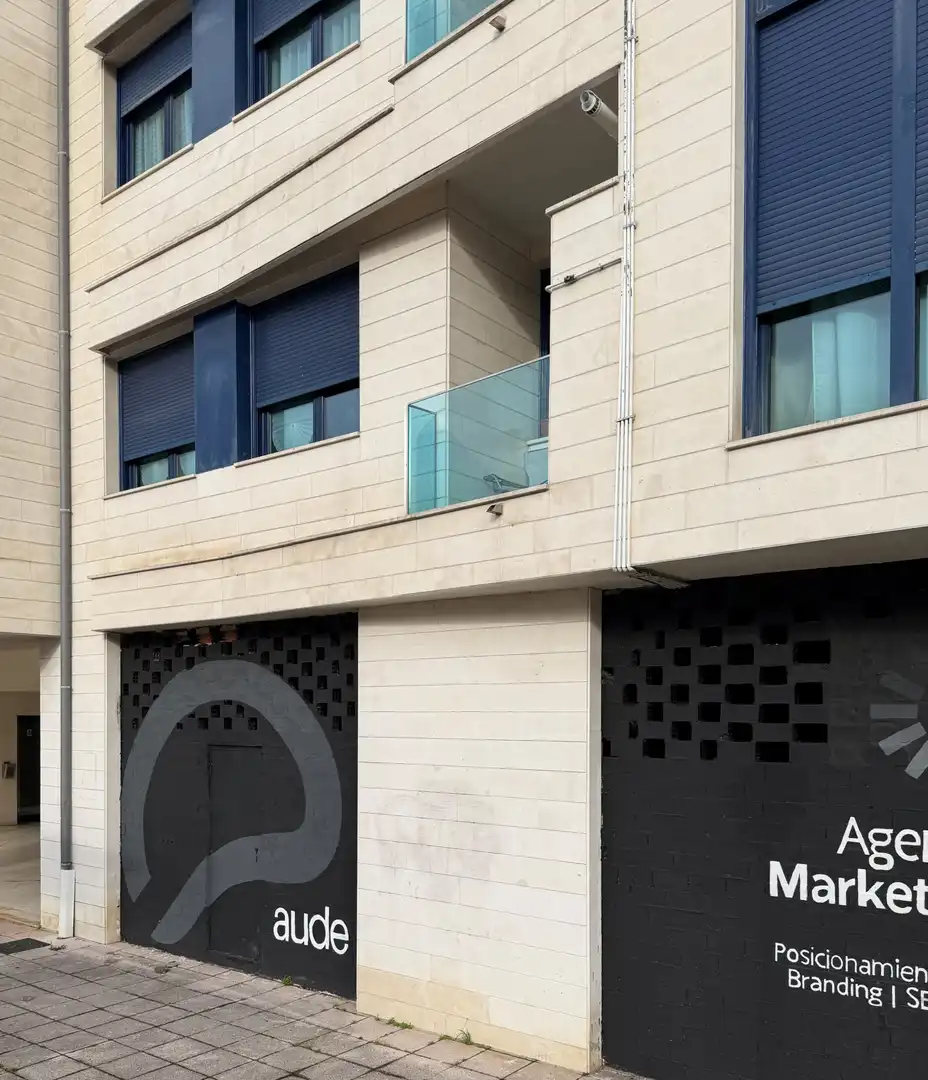 Business premises for sale in El Astillero - CL VISTA ALEGRE, imagen 2
