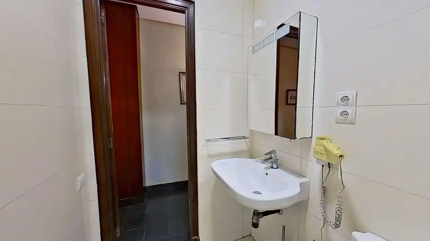 Bathroom of Flat for sale in Ciutat Vella 