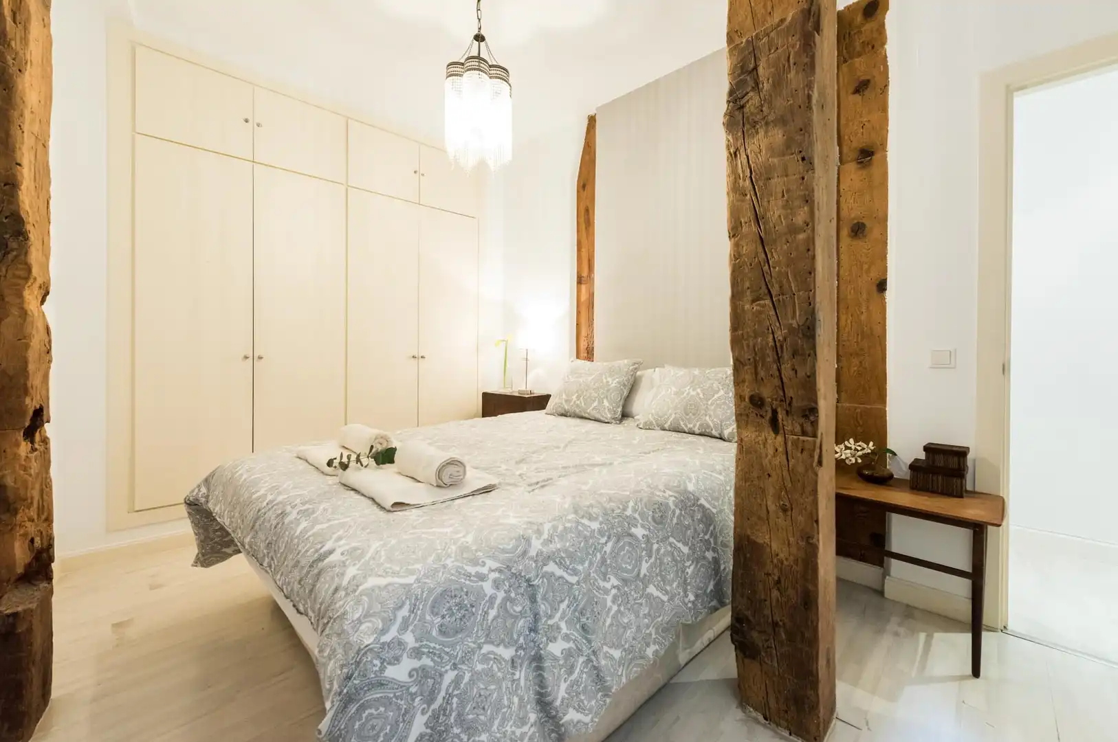 Bedroom of Flat for rent in Madrid  with Air Conditioner, Heating and Furnished