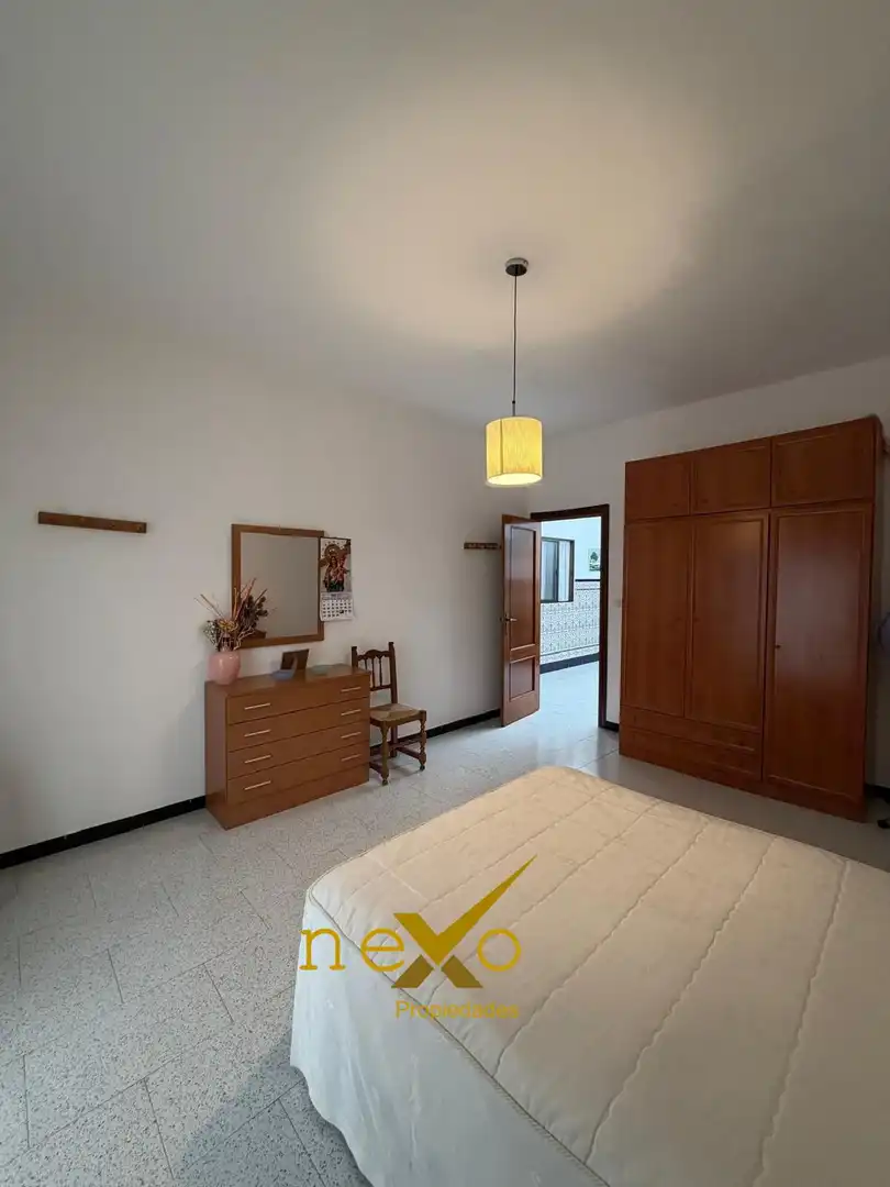 Habitación de Casa o chalet en venta en Carmona con Balcón