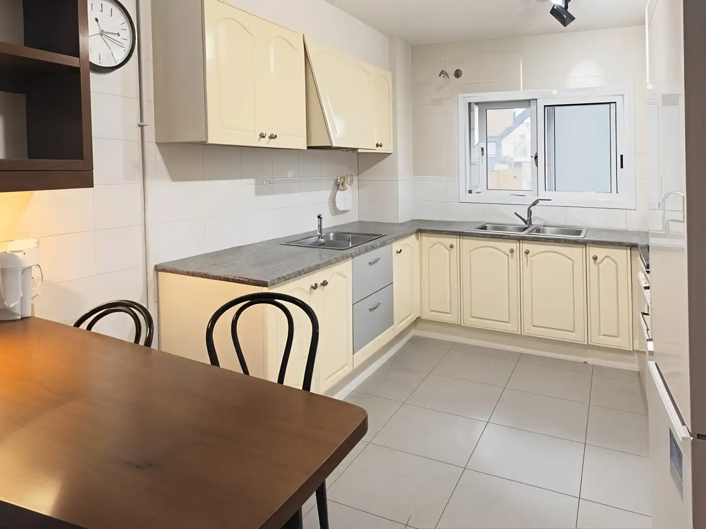 Flat with lift for sale in Centre, imagen 3
