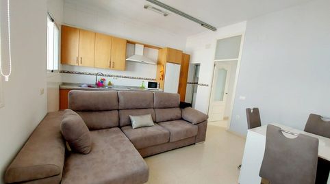 Foto 4 de Piso en venta en Brenes, Sevilla