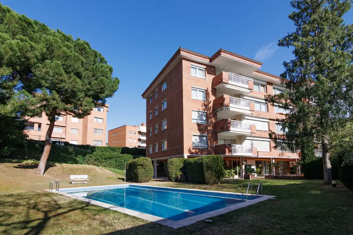 Vista exterior de Pis en venda en Barcelona amb Aire condicionat, Calefacció i Parquet