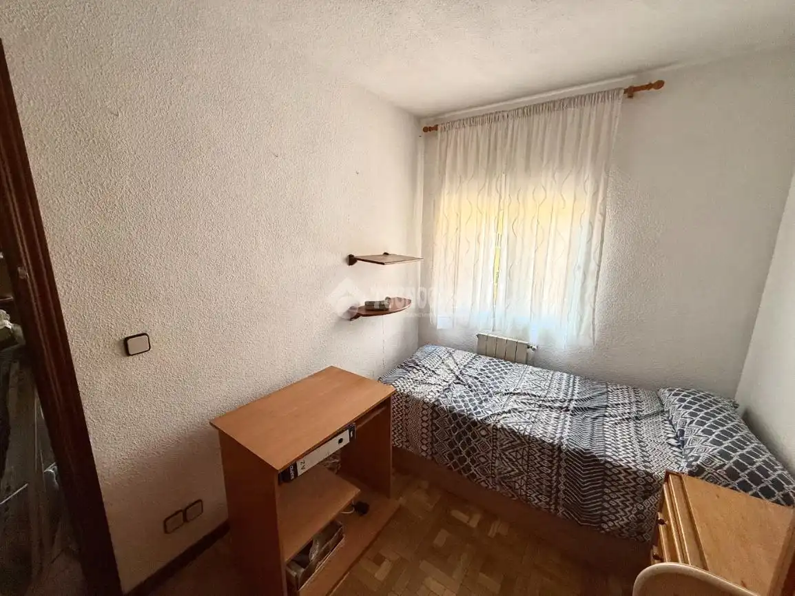 Schlafzimmer von Wohnung zum Verkauf in Madrid mit Klimaanlage, Heizung und Terrasse