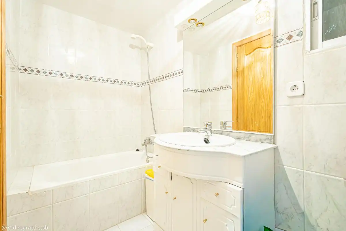 Baño de Casa o chalet en venta en El Escorial con Calefacción y Jardín privado