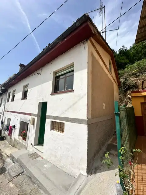 Vista exterior de Casa adosada en venta en Pravia