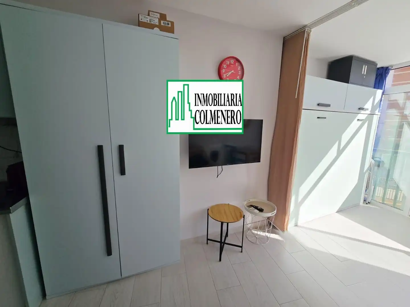 Vista exterior de Estudi en venda en Benidorm amb Aire condicionat, Moblat i Piscina comunitària