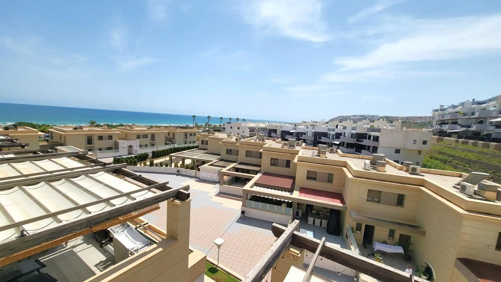 Vista exterior de Apartamento en venta en Elche / Elx con Aire acondicionado, Calefacción y Terraza
