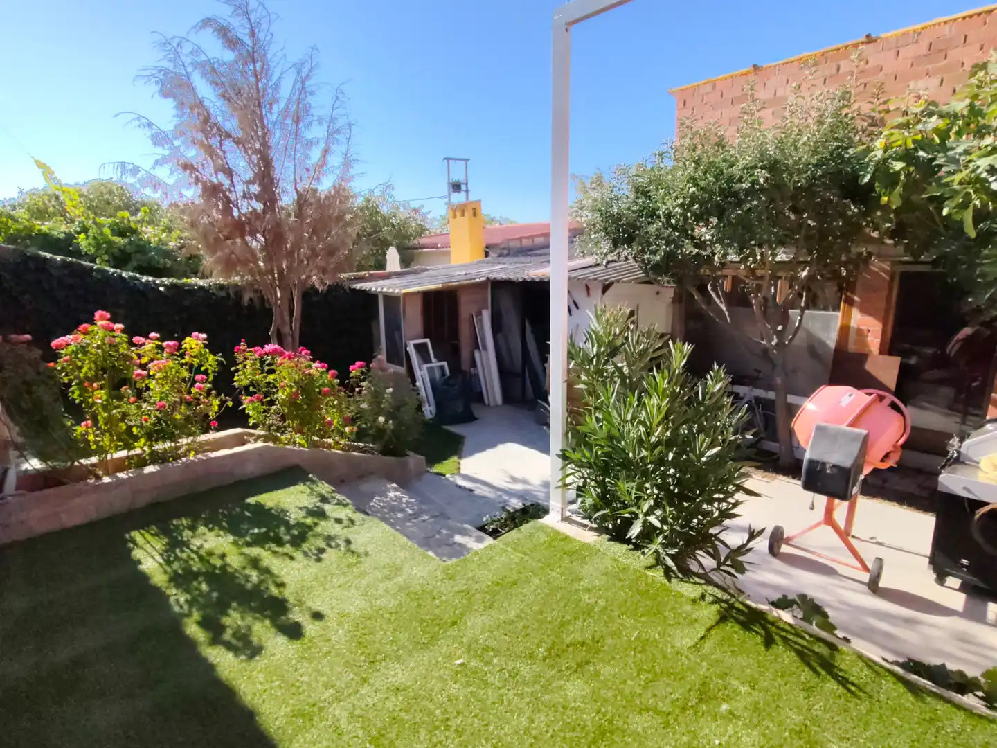 Jardí de Casa o xalet en venda en El Campillo (Valladolid) amb Calefacció, Moblat i Forn