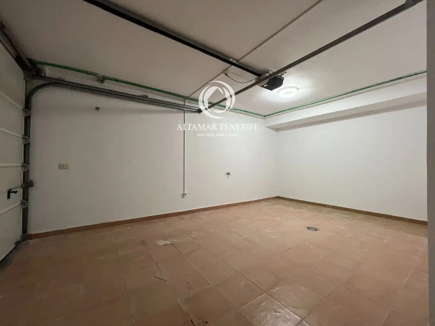 Detached homes for rent in Adeje  with Terrace, Swimming Pool and Furnished