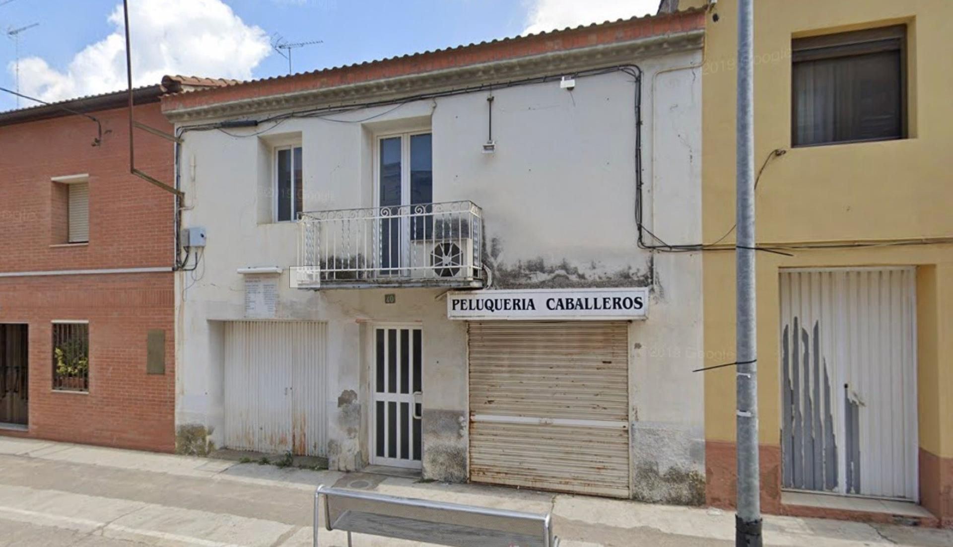 Casa adosada en venda a Alfarràs