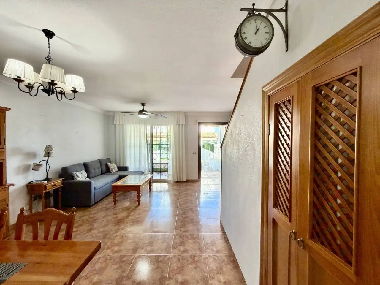 Casa a schiera con piscina in affitto a Camino Bellosol, imagen 9