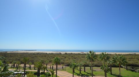 ÁTICO DE 3 DORMITORIOS EN 1ª LÍNEA DE PLAYA DE PUNTA DEL MORAL.